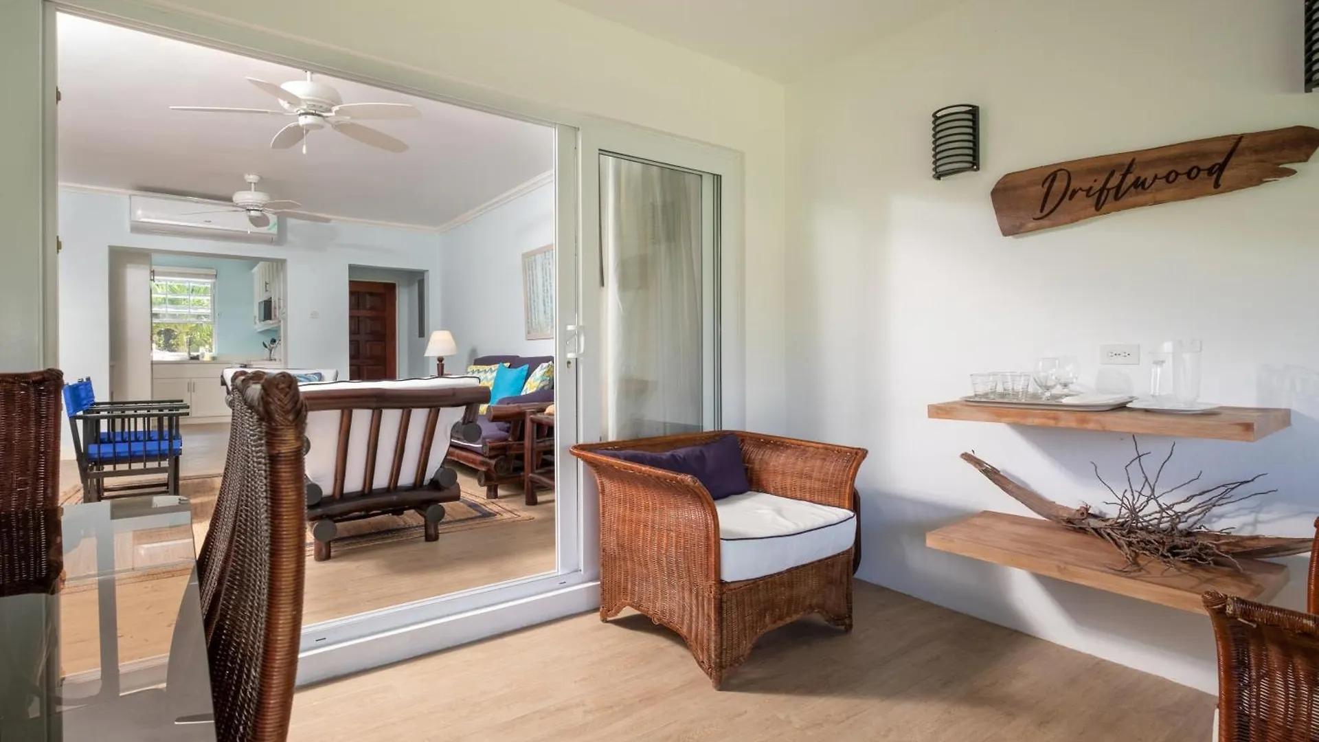 Jamaica Time Driftwood At Sea Palms 3Br 3Ba Condo In Ocho Rios With Pool And Beach Front With Views Only 10 Mins From Ochi Intl Airport Direct Flight From Miami St Mary 0*,