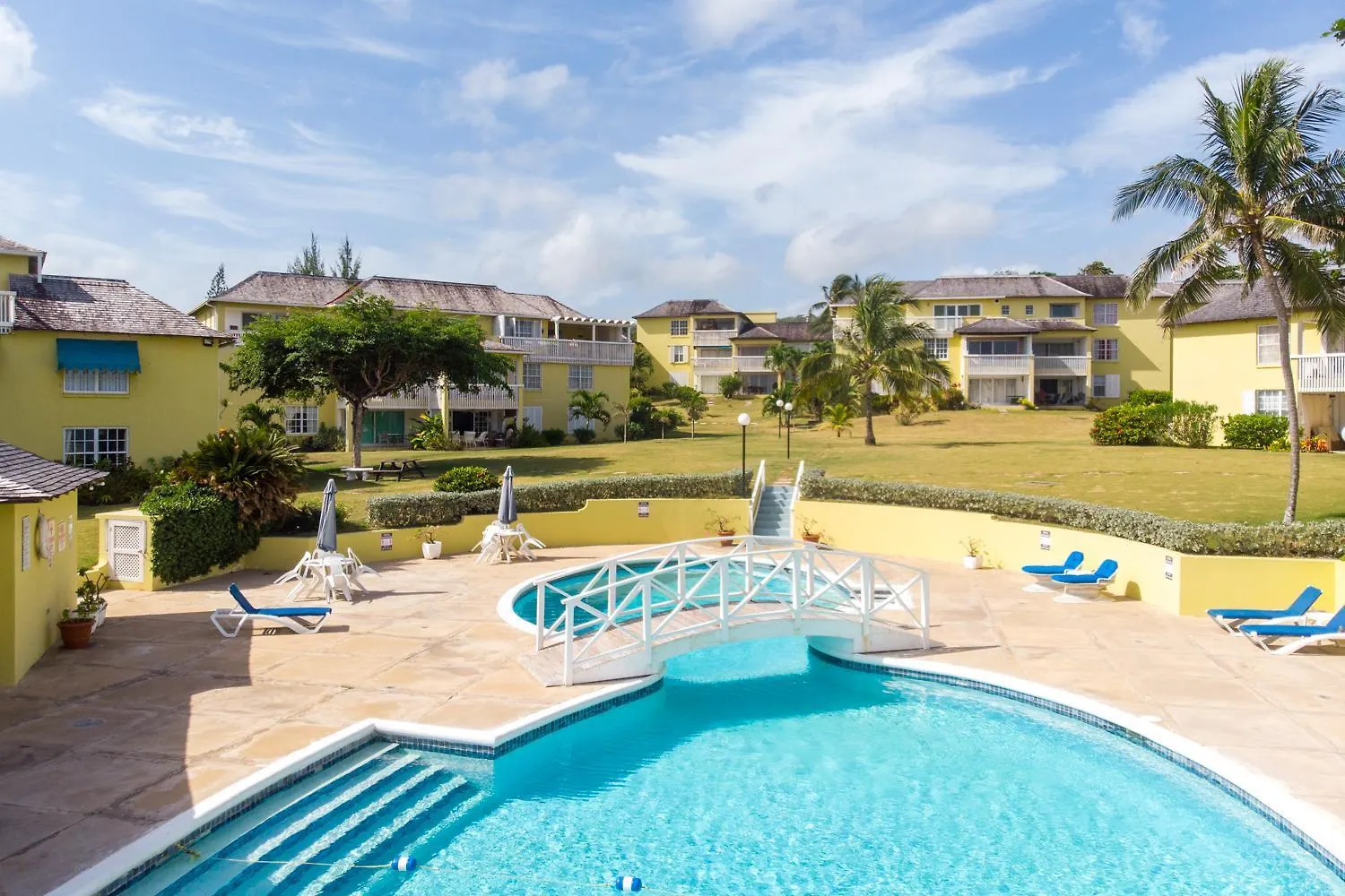 Jamaica Time Driftwood At Sea Palms 3Br 3Ba Condo In Ocho Rios With Pool And Beach Front With Views Only 10 Mins From Ochi Intl Airport Direct Flight From Miami St Mary Apartment
