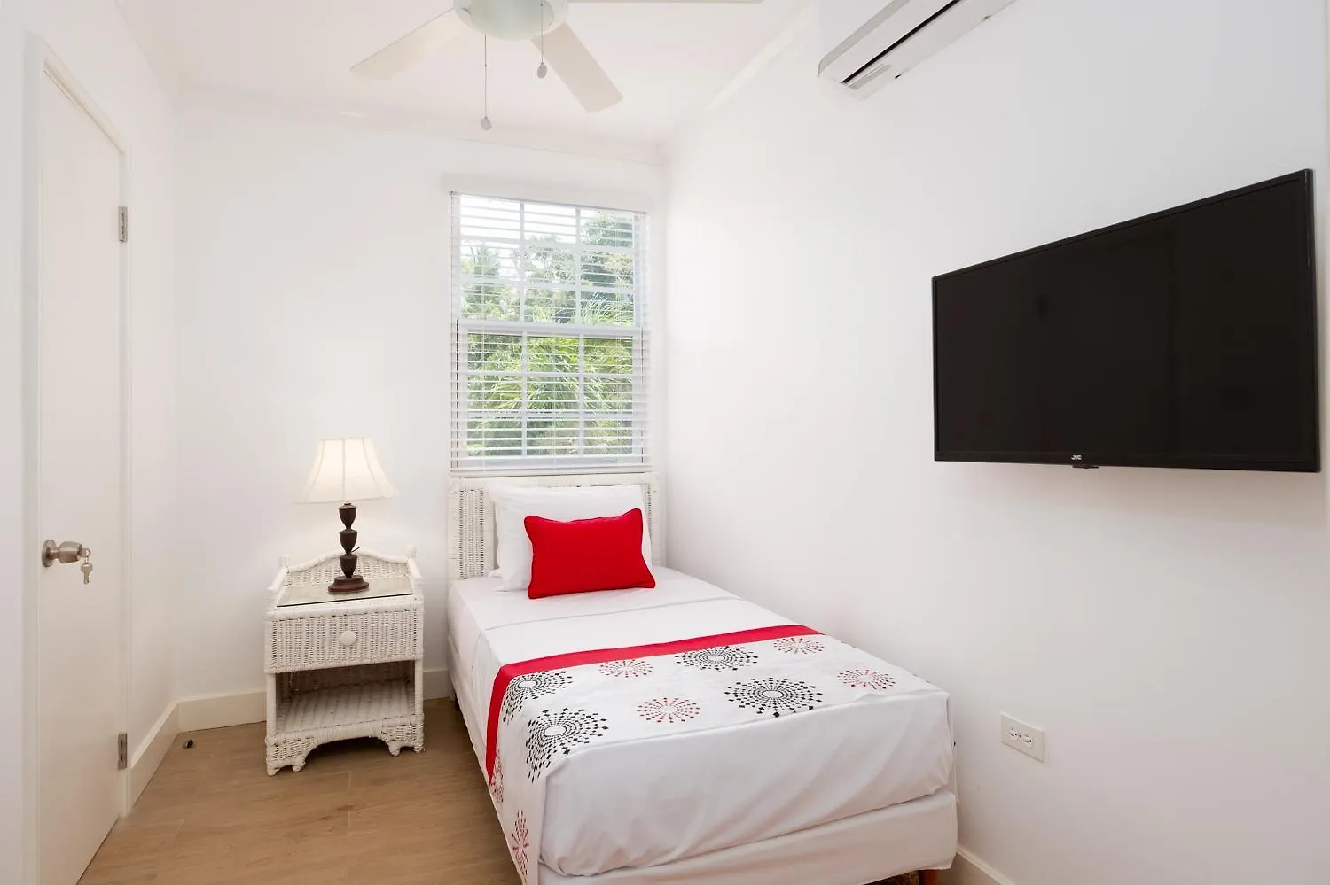 Jamaica Time Driftwood At Sea Palms 3Br 3Ba Condo In Ocho Rios With Pool And Beach Front With Views Only 10 Mins From Ochi Intl Airport Direct Flight From Miami St Mary Jamaica